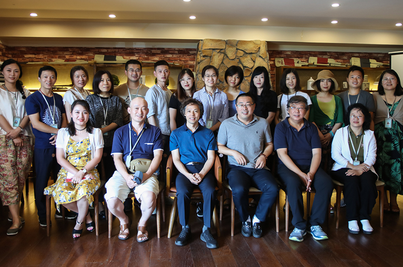 鳳凰高研班導(dǎo)師：陸慶龍